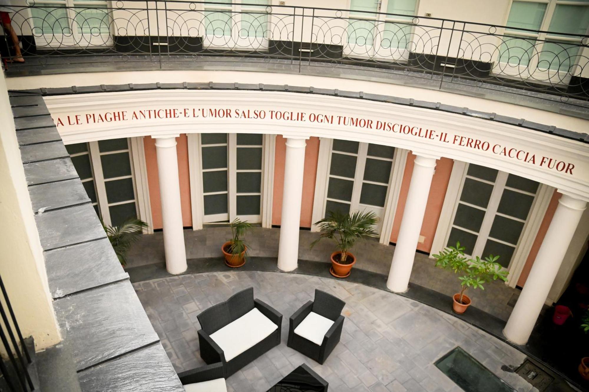 Hotel Terme Neronensis ปอซซุออลี ภายนอก รูปภาพ